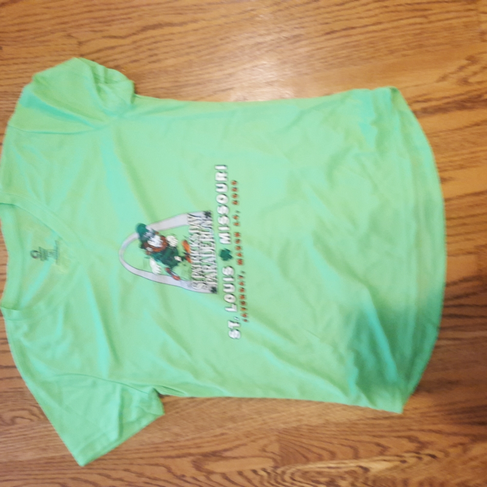 Womens Large Greenlayer St Patrick's Day Parade t-shirt Saturday March 14, 2020